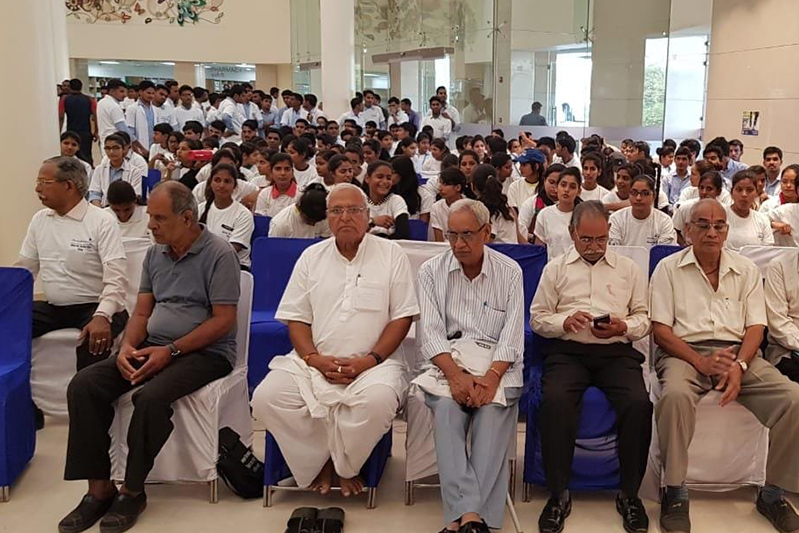 Knee Replacement Doctor In Jaipur